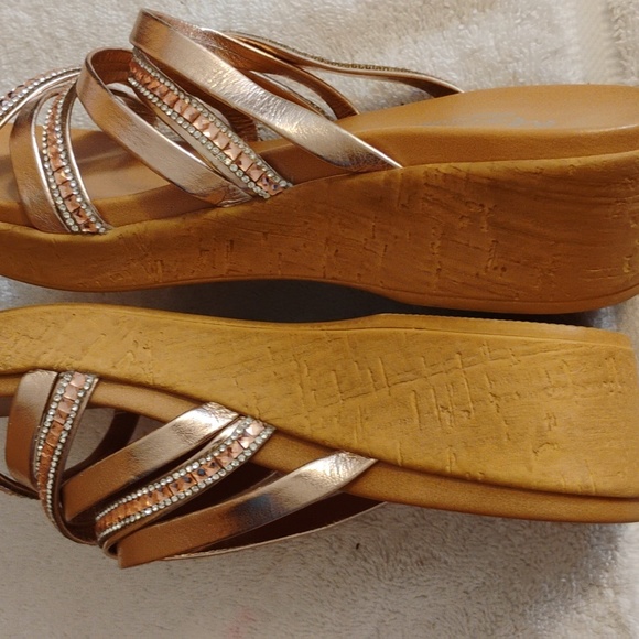 Mariella Sandals - Picture 5 of 7